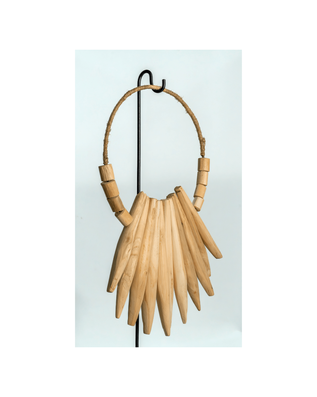 Collar teak blanco