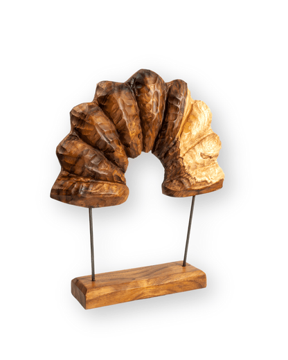 Escultura petalo de madera pedestal bajo