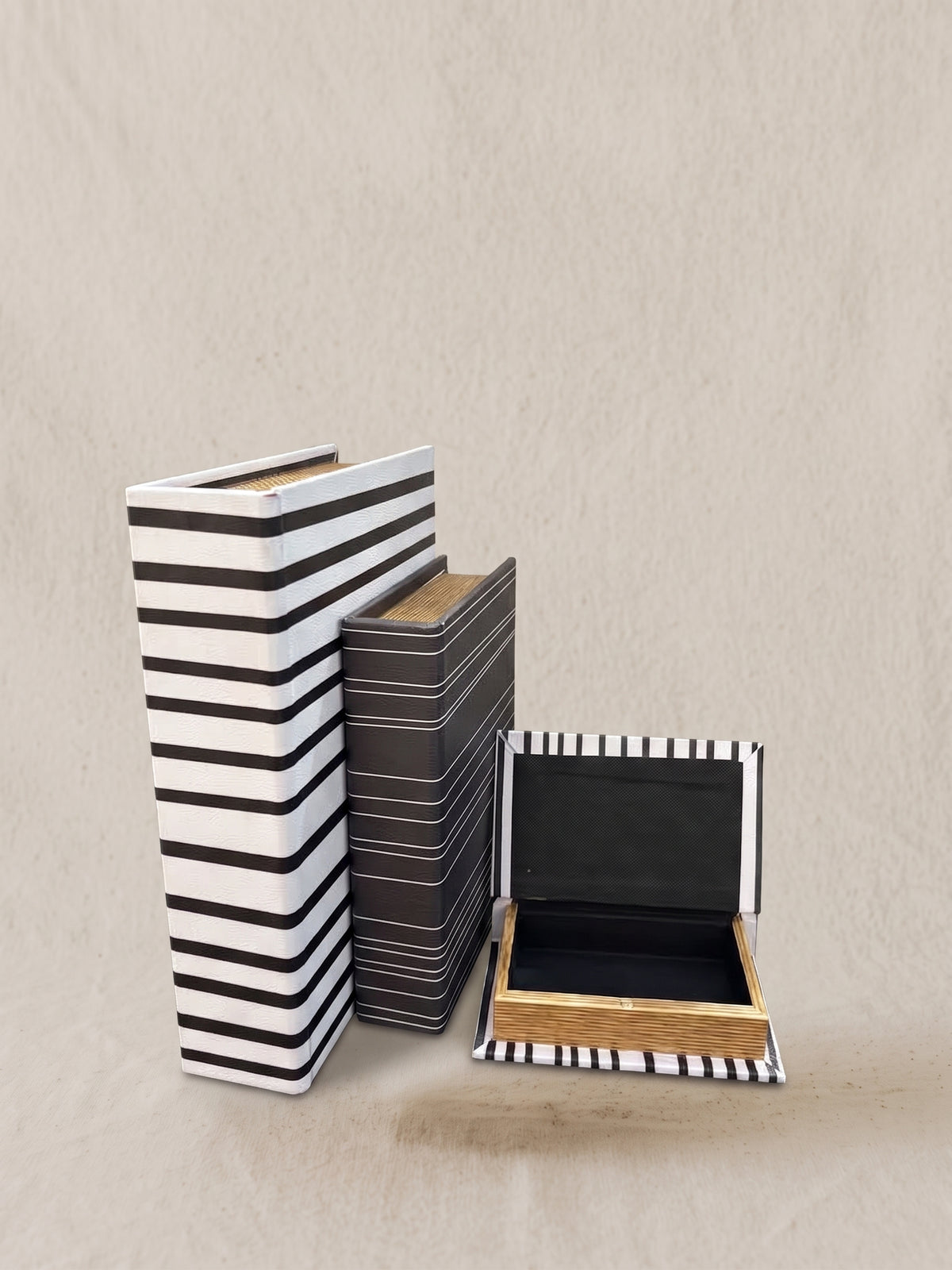 Juego de 3 libros grises