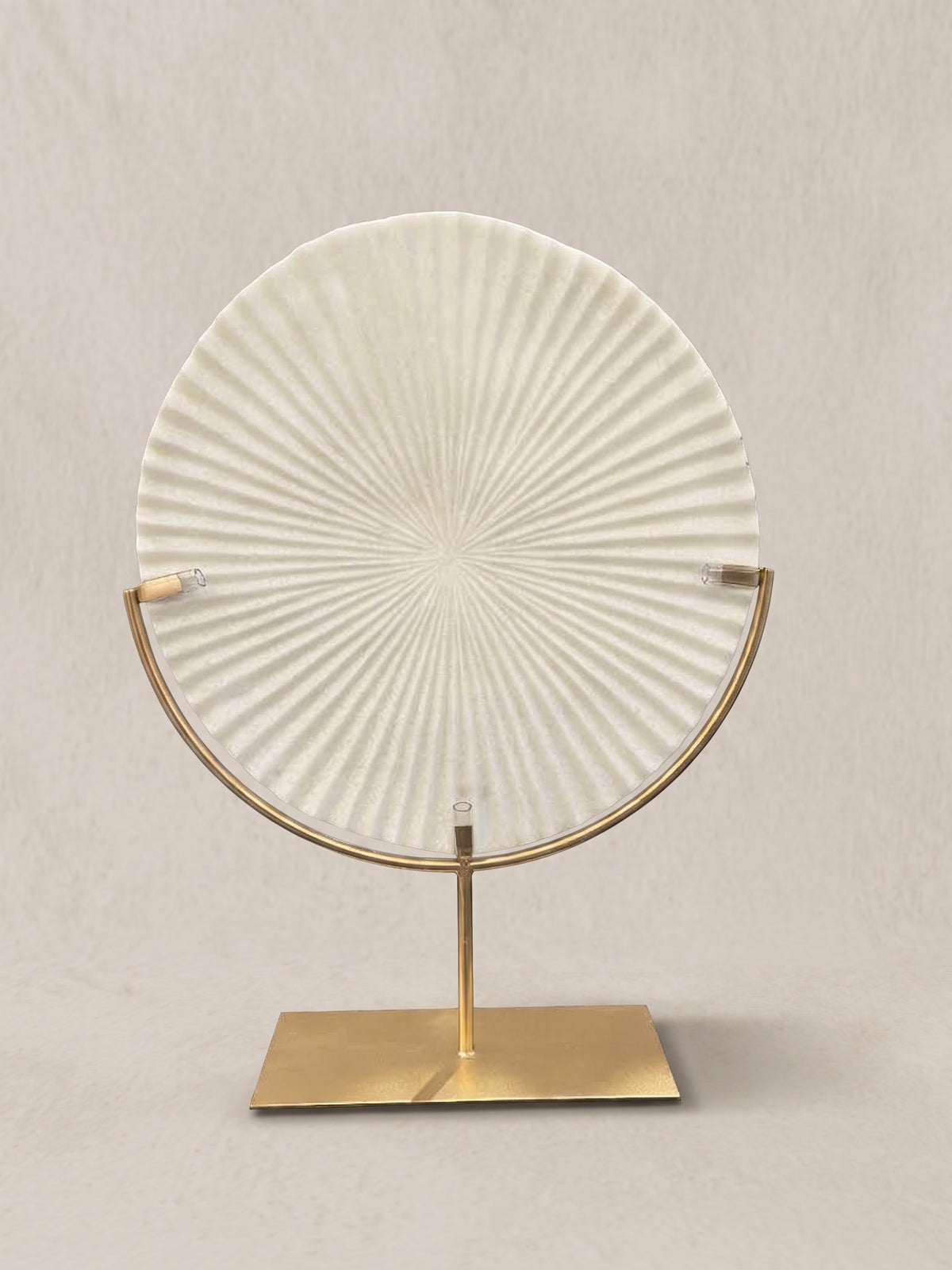 Escultura disco plano blanco
